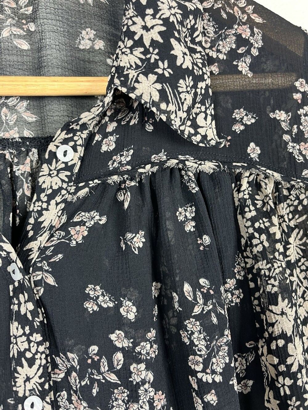 Free People Floral Sheer Bell Sleeve Button Front Boho Blouse Black Medium - Picture 3 of 11